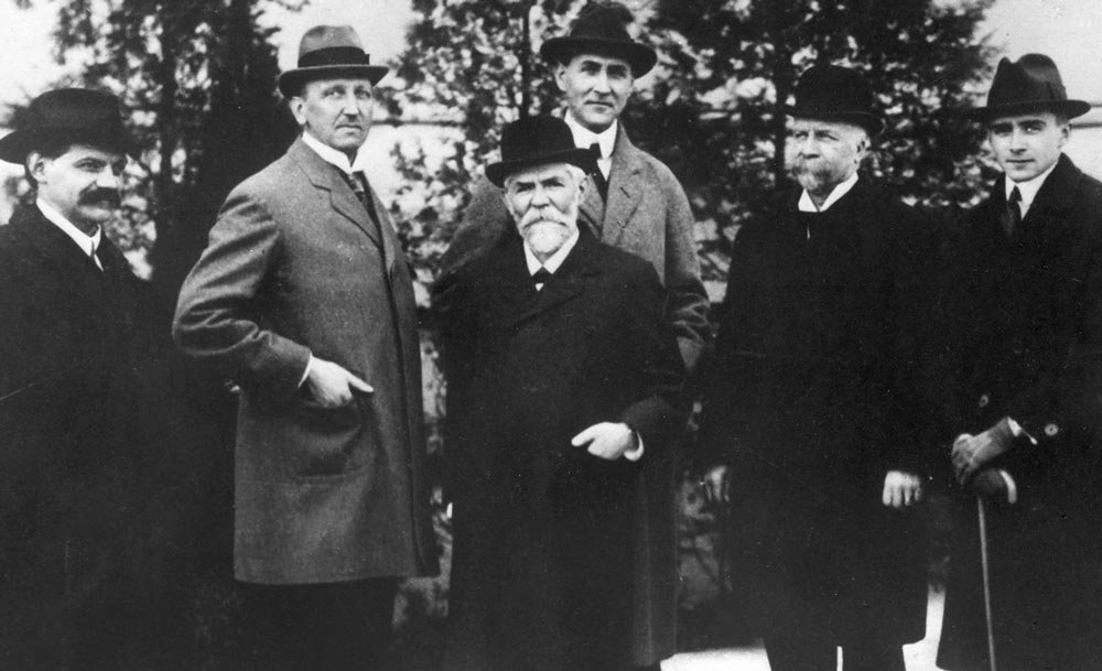 Schweizer Delegation (C. Hermann, C.H. Rüfenacht, H. Wegmann, S.D. Schindler, K. Ilg) an der Internationalen Arbeitskonferenz von 1919 in Washington, Copyright International Labor Organization.
