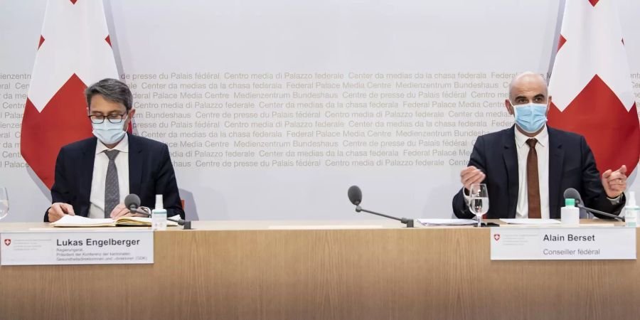 Coronavirus Schweiz: Pressekonferenz Februar 2021, Bundesrat Alain Berset und Präsident der GDK, Lukas Engelberger. Quellenverzeichnis: Keystone.