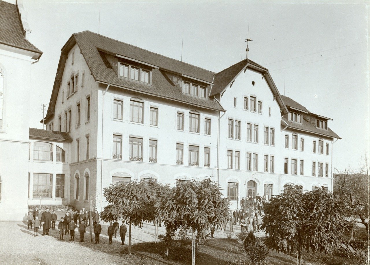 Kantonale Erziehungs-Anstalt für schwachsinnige Kinder in Hohenrain/LU. Quellennachweis: Schweizerisches Sozialarchiv, Zürich, Sozarch_F_Fe-0002-30.